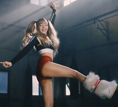 moon boot hello kitty