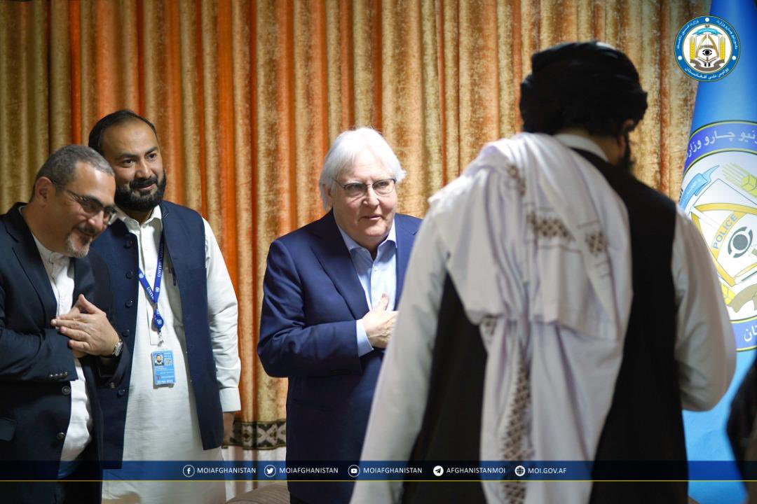 SaidSpenwal's tweet photo. دا انځور د اسلامي امت د تېر برم او عظمت د بیا اعاده کولو پیغام له ځان سره لري.
زمونږ امید دی چې الله تعالیٰ به دا ملنګان دنړۍ د سترو قصرونو شاهان ګرځوي، او اسلامي امت به یو ځل بیا په درسته نړۍ د رهبرۍ رول ادا کوي.
ان شاءالله تعالیٰ. https://t.co/3yoCUHzQPM