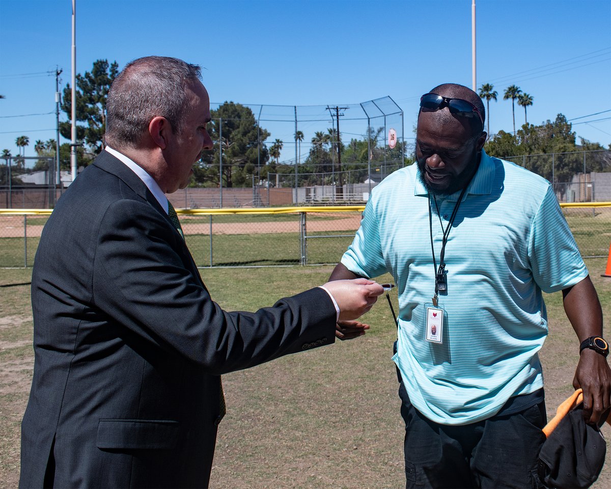 MadisonAZ's tweet image. Join us in recognizing Jeremiah McLaurin, Coach and Special Education Paraprofessional, at Madison Simis Elementary for receiving the Shining Star Award! Coach Jay’s willingness to try new things is a perfect example of learning and leading in an ever changing world. Congrats!🌟