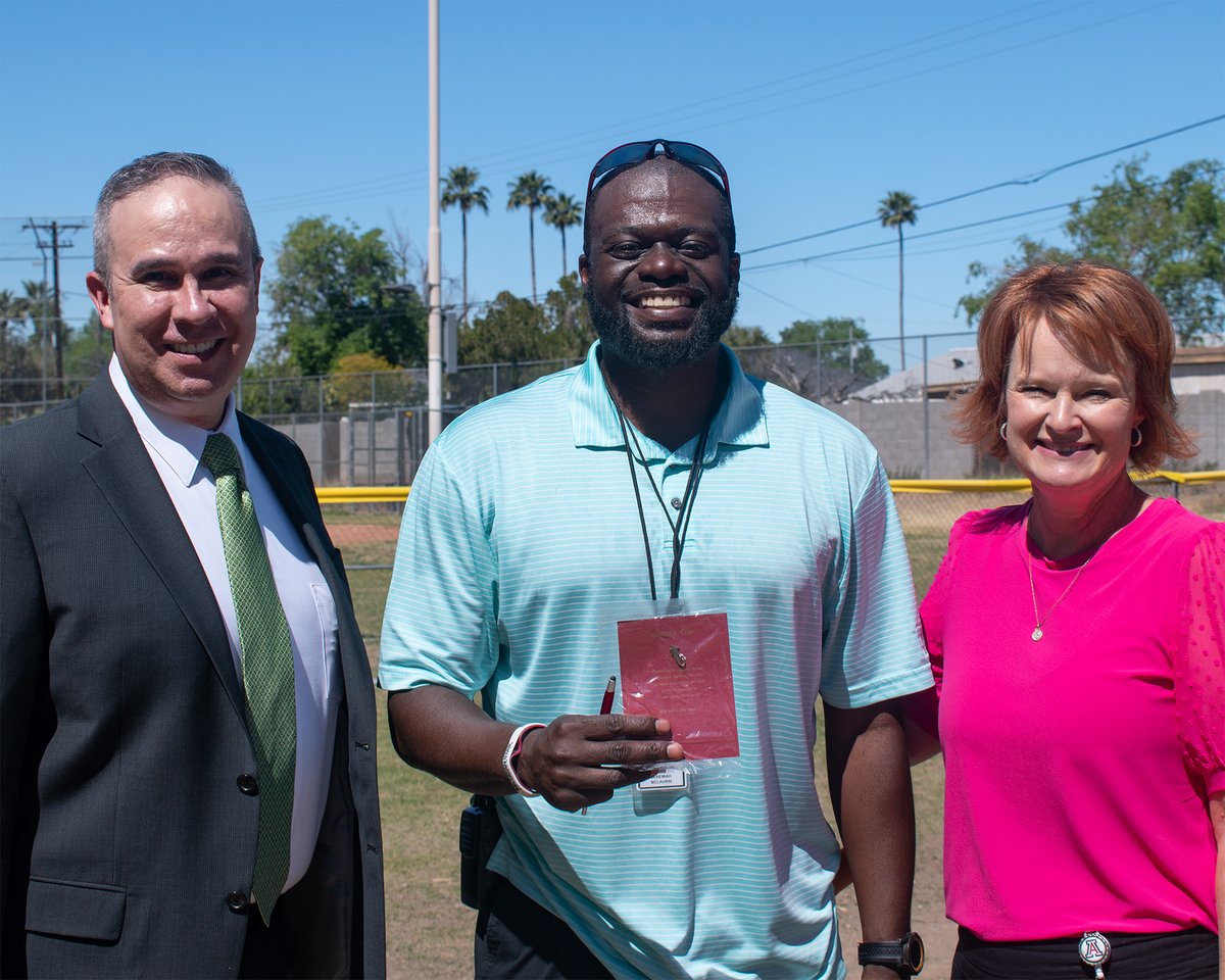 MadisonAZ's tweet image. Join us in recognizing Jeremiah McLaurin, Coach and Special Education Paraprofessional, at Madison Simis Elementary for receiving the Shining Star Award! Coach Jay’s willingness to try new things is a perfect example of learning and leading in an ever changing world. Congrats!🌟