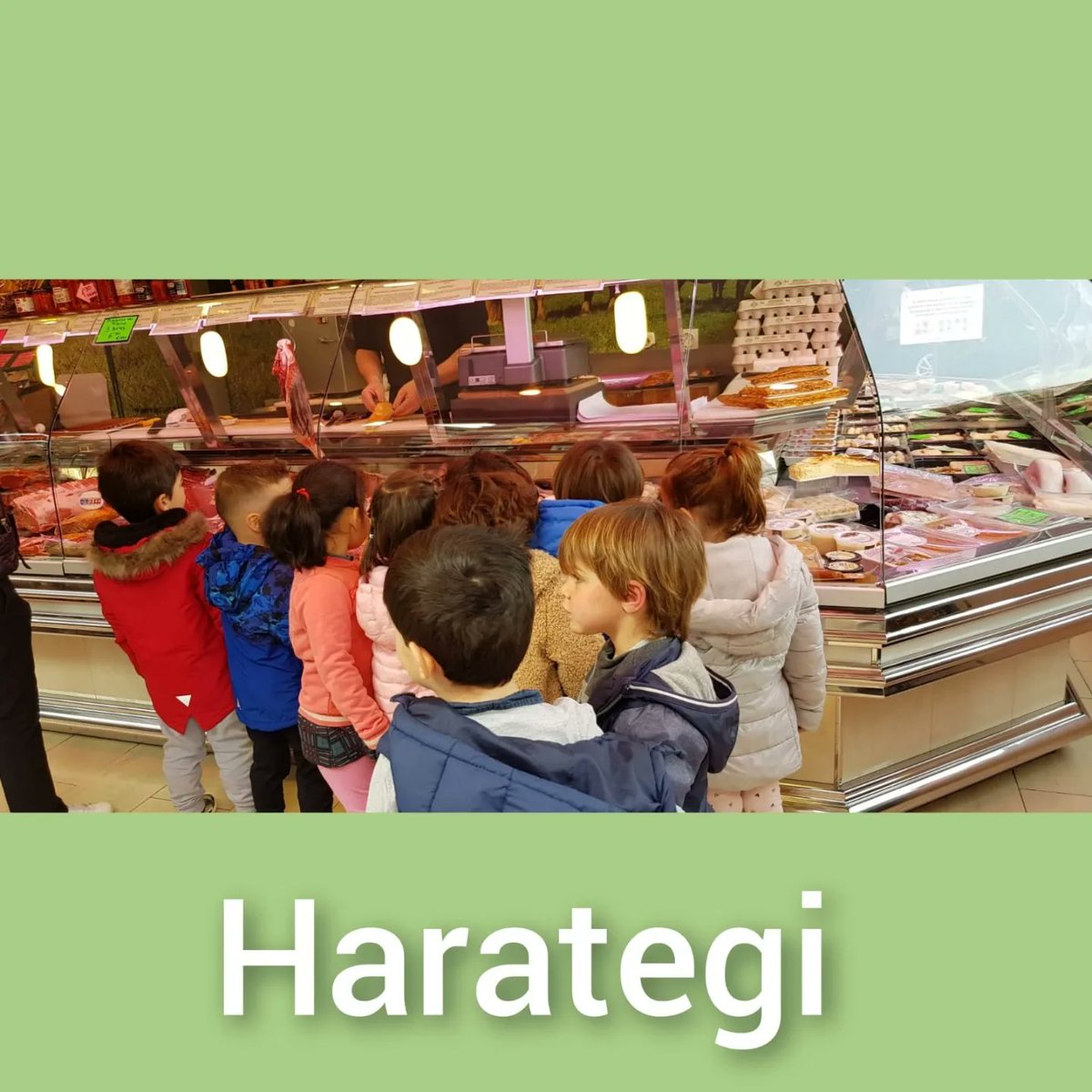 salesdeusto's tweet photo. Koloreak jaten dira proiektua amaitzeko auzoko dendak bisitatzen ibili gara #elikagaiak #3urte #hauhezkuntza #salesianosdeusto https://t.co/8T1lyqOVAt