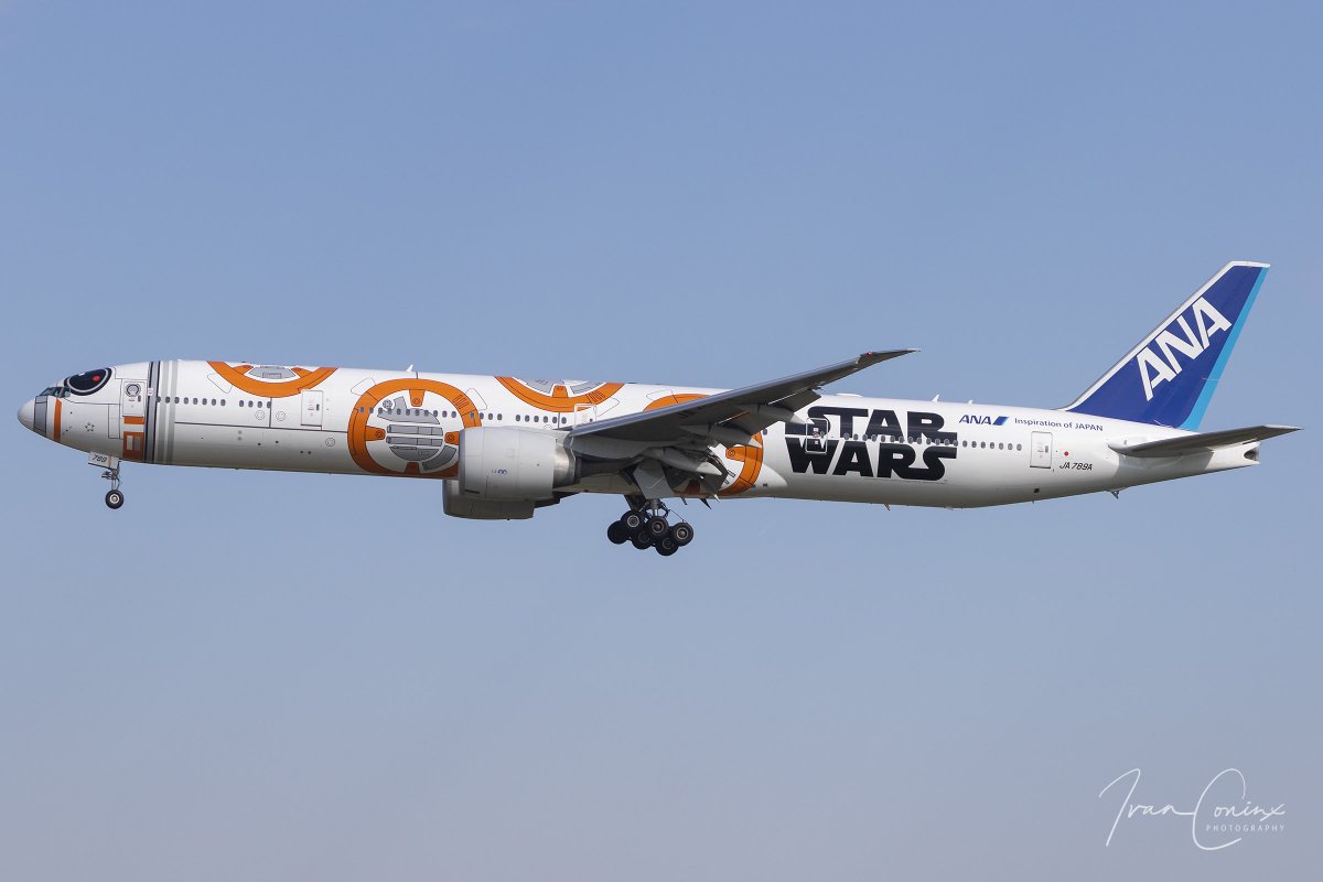 ivanconinx's tweet photo. Tomorrow, the @FlyANA_official BB8™ ANA JET will take off on its last flight. Glad I was able to spot this magnificent bird a few times in 2021 at @BrusselsAirport 🇯🇵🛫🛬🇧🇪 #ANA #StarWars #JA789A #BB8 #R2D2 #C3PO #ANAJET #JA873A #JA743A #avgeek https://t.co/EYq4sjN171