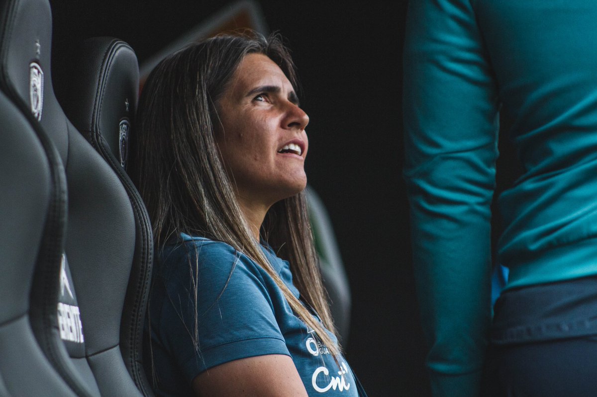emilylima_coach's tweet photo. Olhos sempre atentos. A cada passo ficamos mais perto dos nossos objetivos 🙏🏼⚽

Ojos siempre atentos. Con cada paso nos acercamos más a nuestras metas 🙏🏼⚽ 
#EmilyLima #Mulheres #Futebolfeminino https://t.co/BURRU8Pt1W