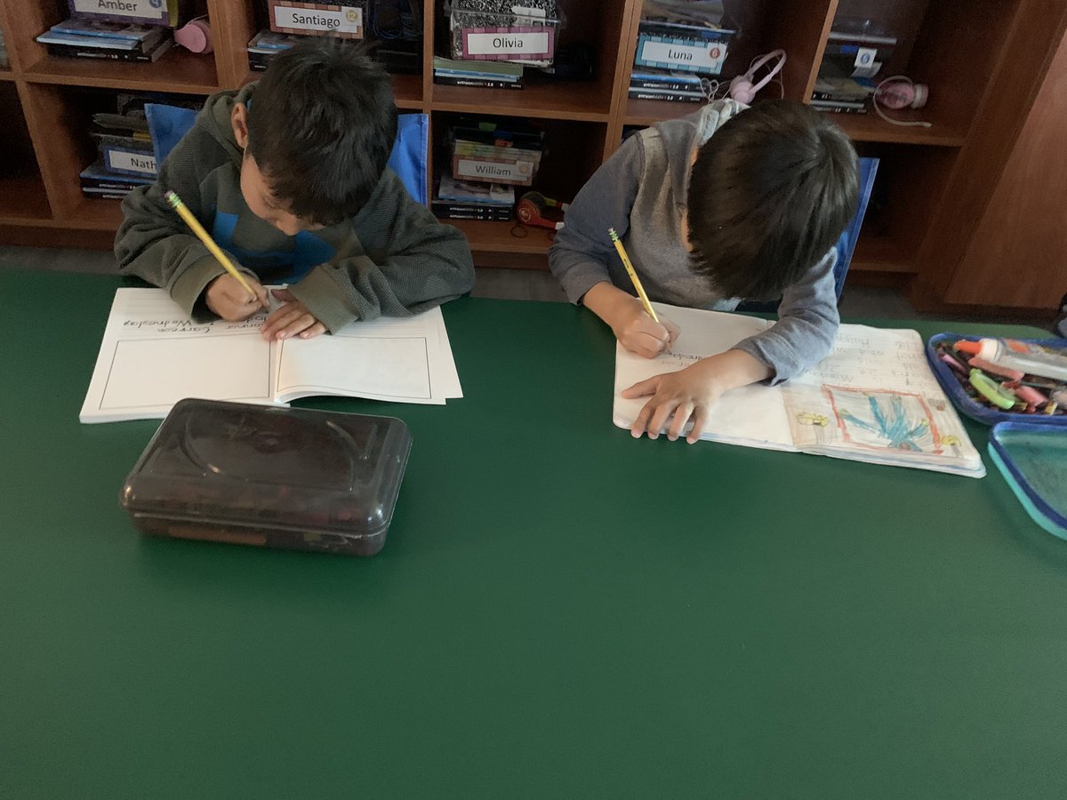 SPayan_CTE's tweet photo. I am SO proud of my scholars!❤️ #morningmessage #Kindergarten #TeamSISD #CTESticksTogether #differentiatedseating #workinghard https://t.co/motZeHZiXk