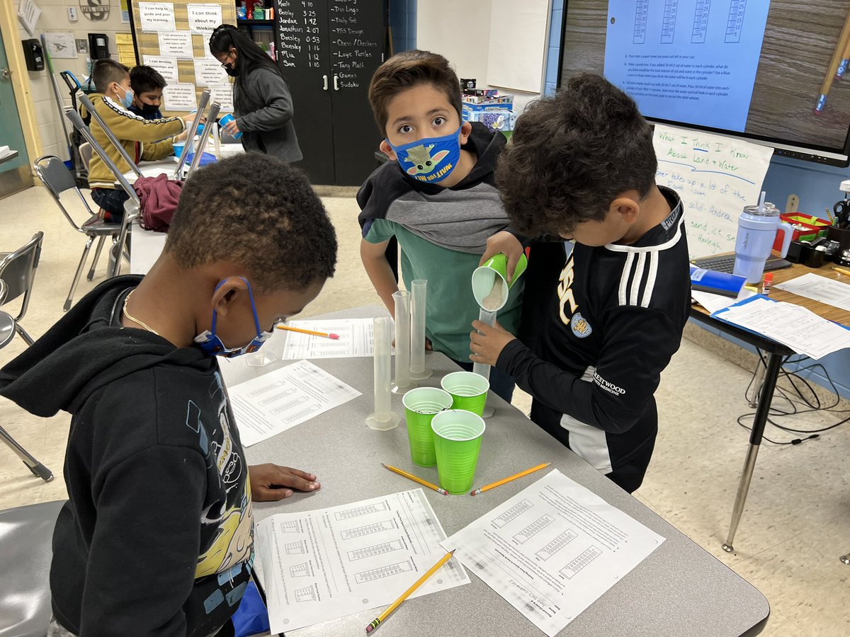 AMSTI day in GATE! Students are testing soil components!
#@Graham_Wendy
<a href="/dmm83jag/">Denine Matthews</a>
#gatehsv
#cbu