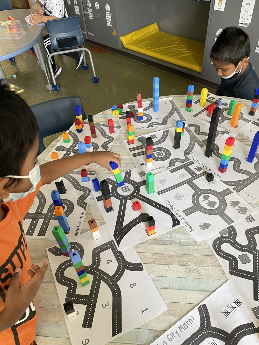 Mrs_Grant_'s tweet photo. Building a city using a variety of number representations 🔢🏙 @StRoseLimaOCSB https://t.co/IoA2GHiFQ7
