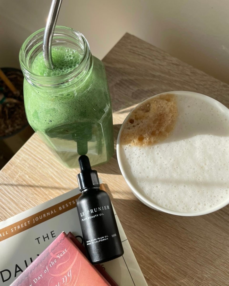 Good morning gorgeous! ☀️ Did you know our Plum Beauty Oil is 6x and 8x stronger than Argan and Marula Oil at defending against free radical damage? ie: UV rays, toxins, smoke, etc. Think of our Plum Beauty Oil as a way to fortify the barrier of your skin. 💪🏼