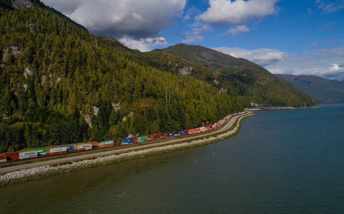 rupertport's tweet photo. Our #ExportDevelopmentFund is supporting @BurnsLakeBC's Regional Mapping Project. It aims to catalogue existing producers in the area to identify future export opportunities to accelerate the establishment of a diverse industrial base there.
Learn more: https://t.co/hLUdvdxvPk https://t.co/SXs4Rcs0dl