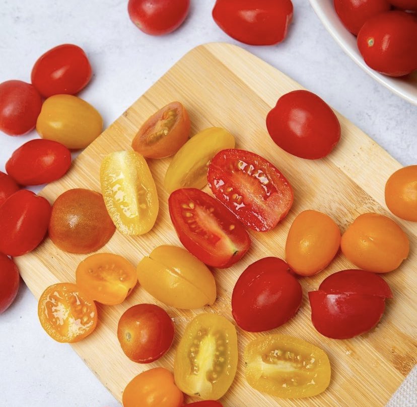 It’s the end of March, which means our #BCGrown tomatoes are ripe and ready to eat! Here are tomatoes you can look forward to:
🍅 Cameo® Cherry 
🍅 Concerto® Grape 
🍅 Tango® Cherry Tomatoes
🍅 Symphony® Tomato Ensemble
🍅 Tomatoes On The Vine

What’s your favourite!?