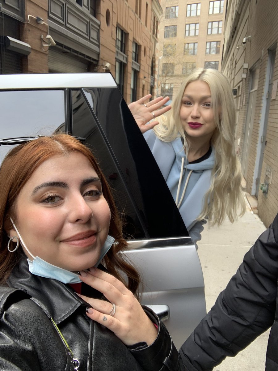 anaisbdsa's tweet photo. from paris to new york 💞 @GiGiHadid i missed youuuuuuu https://t.co/TJMYgHK6ib