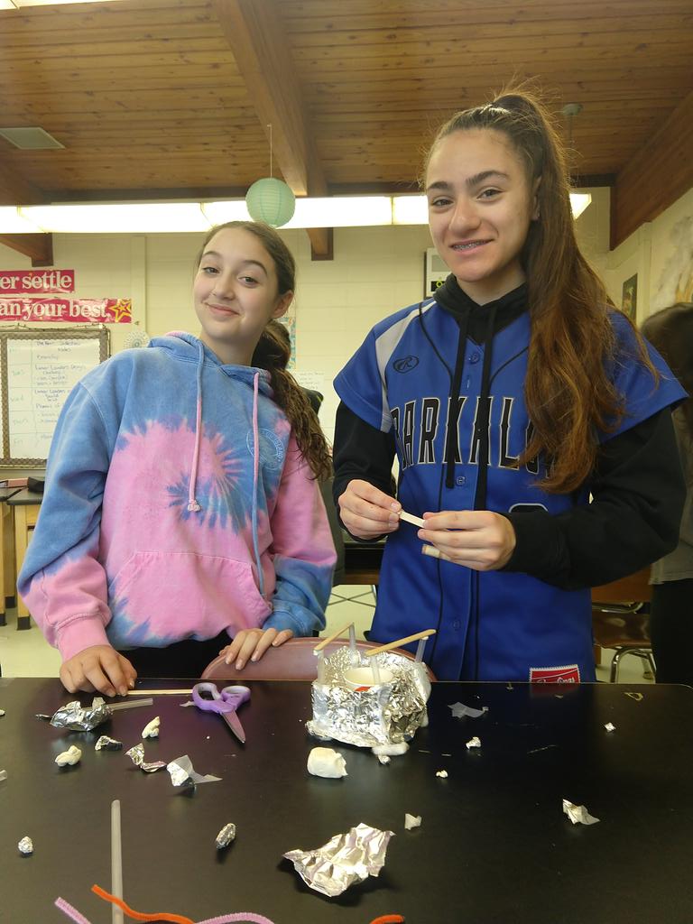 Mrs_Fossa's tweet photo. We had a fun 2 days learning about NASA's future plans to land on the moon again! Students designed lunar landers with shock absorbers and tested them out today! #NASA #Engineering #Steam @CTBarkalow https://t.co/ZvmKsYntBt