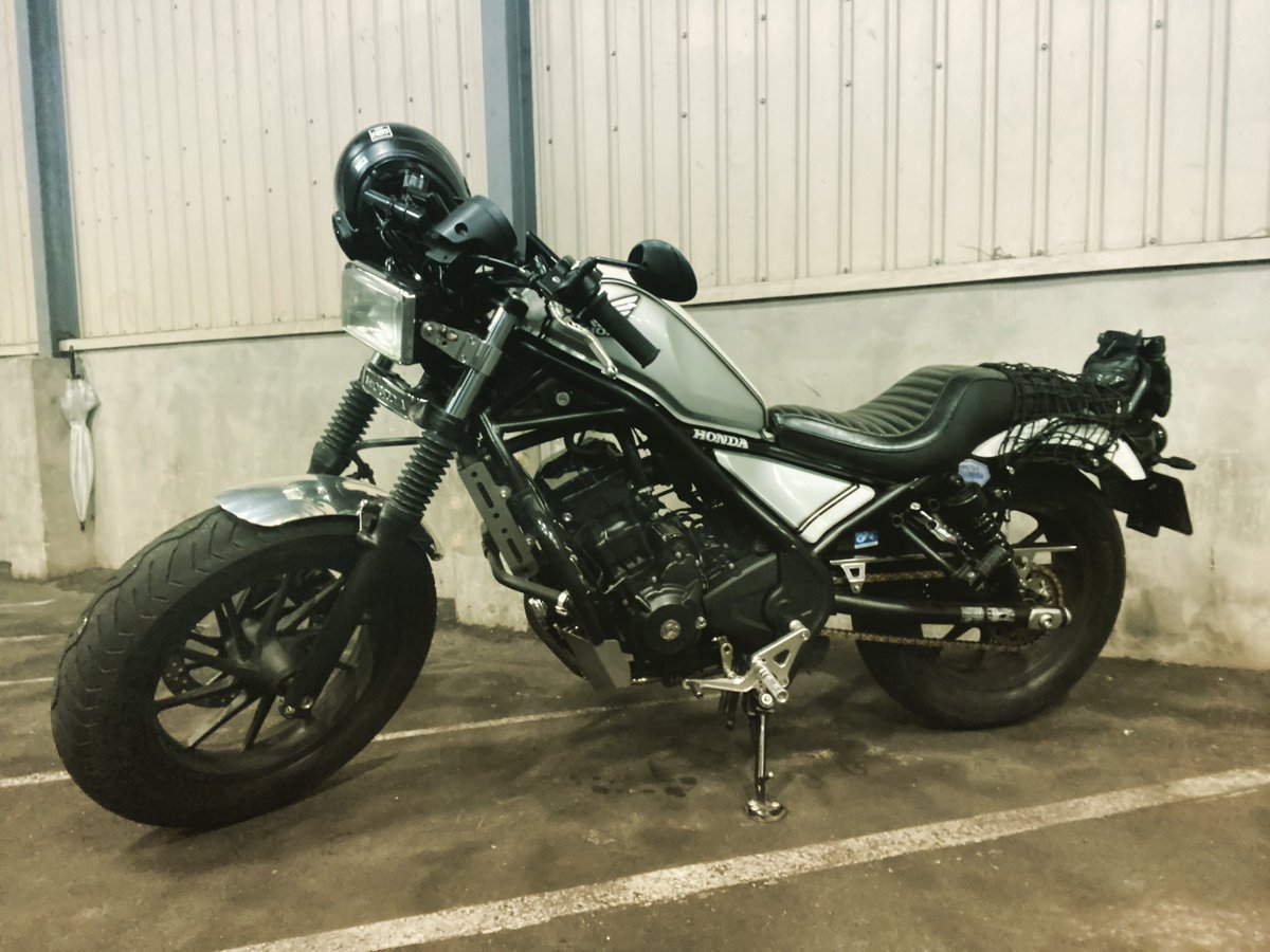 yuukunn0's tweet photo. いけめんちゃん

#バイク #アメリカン #ネイキッド #レブル250 #rebel250 #レブル #rebel #2019モデル #レブルカスタム #レブル250カスタム #レブル黒 #レブル250 #HONDA #ホンダ #250cc #バイク好きな人と繋がりたい #フルカスタム https://t.co/uxaiZXPlAN