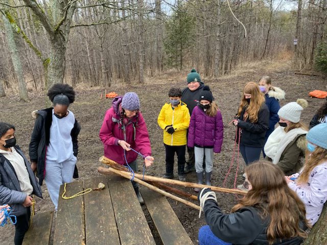 ckilleenddsb's tweet photo. Our @Lakeside_PS Gr.6’s went on an excursion recently to Duffins Creek Environmental Education Centre @DDSB_OutdoorEd.  So great for our students to get outside of the school walls for engagement and learning.  #LakesideWellbeing #LakesideEngagement https://t.co/g6xuvAOWk9