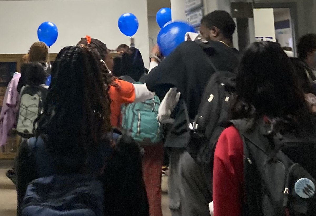 AprilinWichita's tweet photo. Honoring our #ThisisAVID seniors at a โSigningโ celebration #collgebound #wpsproud #wpsAVID #BLUEACENATION #weflytogether #wegraduatetogether https://t.co/8kH3cvW00I