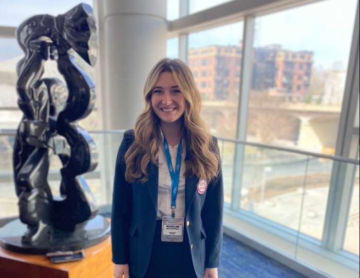HHSMountaineers's tweet photo. HHS HOSA has been competing at State HOSA Competition in Knoxville where they had 3 National Qualifiers and numerous students who advanced to the 2nd & 3rd rounds of competition.
Congrats to each of our competitors and HOSA Advisors Lindy Hall & Lindsey Huskey! #HHSCTE #HHSHOSA https://t.co/LrzvtVuXq8