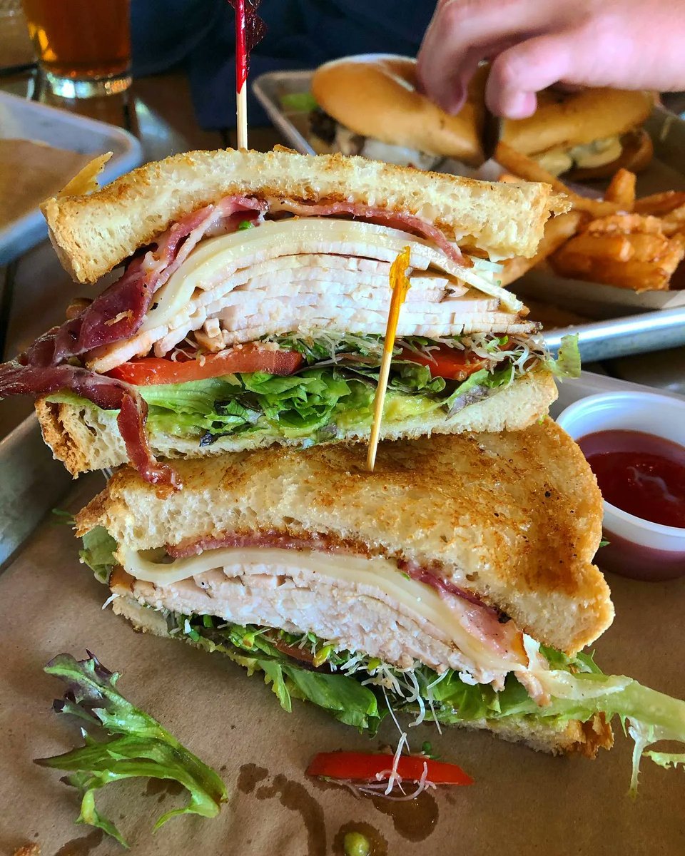 DallasSmokyRose's tweet photo. A Turkey BLT done right.🤤😍🔥
•
•
•
#dallassmokyrose #dallasbbq #dallaseats #214eats #bestof214 #texasbbq  #visitdallas #texastodo #txbbq #dallasrestaurants #dallasnightlife #dallassocial #dallasfun #exploredallas #dallasfood #dallaslife #dallasliving #dallaseater https://t.co/ZcxV0nWx0G