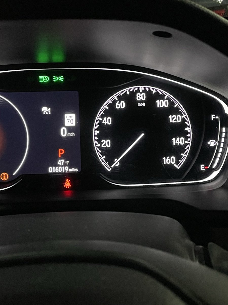 brenda_symons's tweet photo. You know you’re having a bad day when @Avis charges you a fuel charge and you gave them more than what they provided. For some reason, I knew it would happen. #ProofPictures #NoTimeForThisNonsense https://t.co/lD1Hv8E7SY