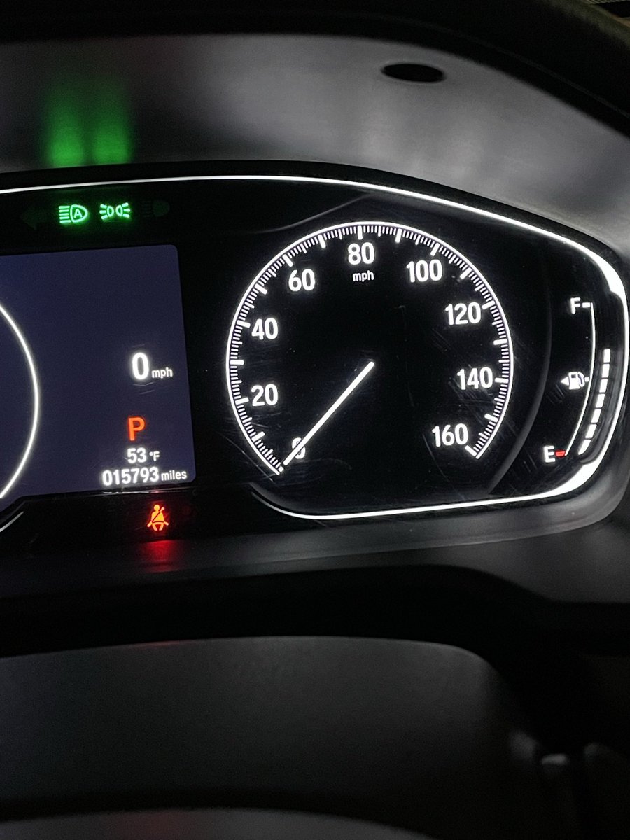 brenda_symons's tweet photo. You know you’re having a bad day when @Avis charges you a fuel charge and you gave them more than what they provided. For some reason, I knew it would happen. #ProofPictures #NoTimeForThisNonsense https://t.co/lD1Hv8E7SY