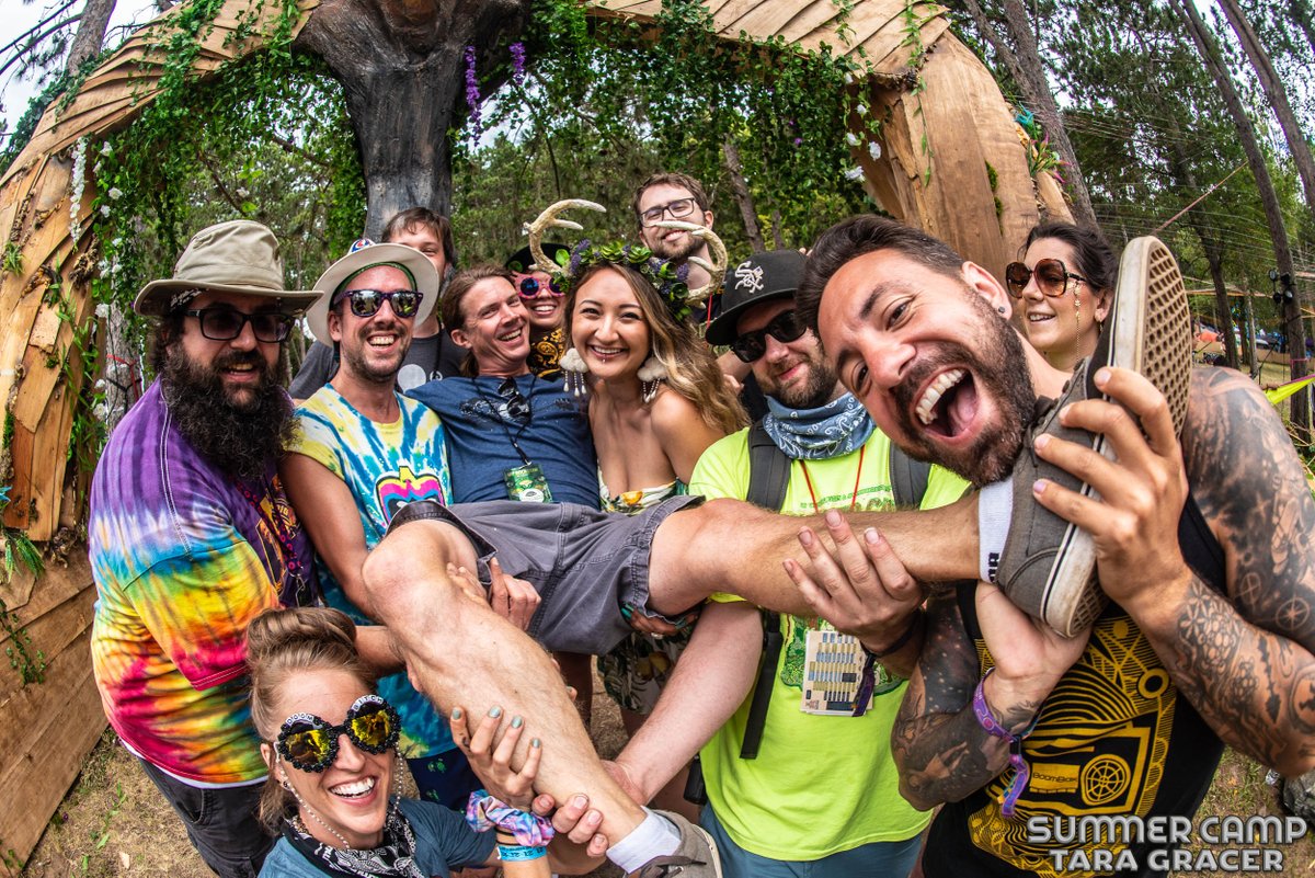 summercampfest's tweet photo. Summer Camp Counselors are the most dedicated SCampers we know that constantly crush it with amazing content, helpful advice, and immaculate vibes ✨ Now it's your chance to join the team. Do you think you're the next creative mind we need? https://t.co/clgRTXg1af