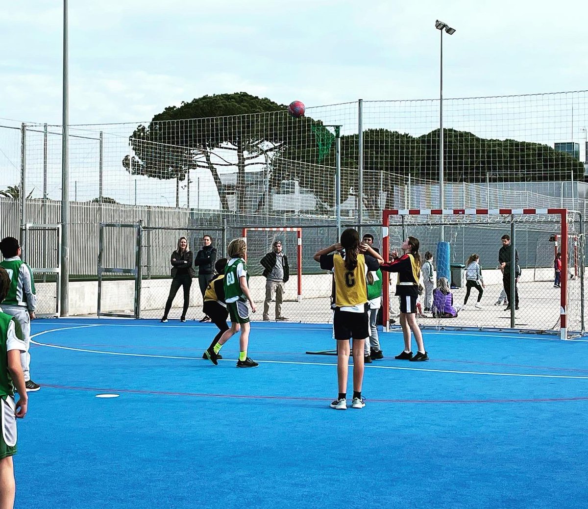 MissWells3's tweet photo. Congratulations to the year 6&amp;7 team and the year 4&amp;5 team on their matches against @BritishGava today, with year 6&amp;7 winning 5-2! 👏 🏆 #proud @BSB_Barcelona https://t.co/5P4njTxIXM