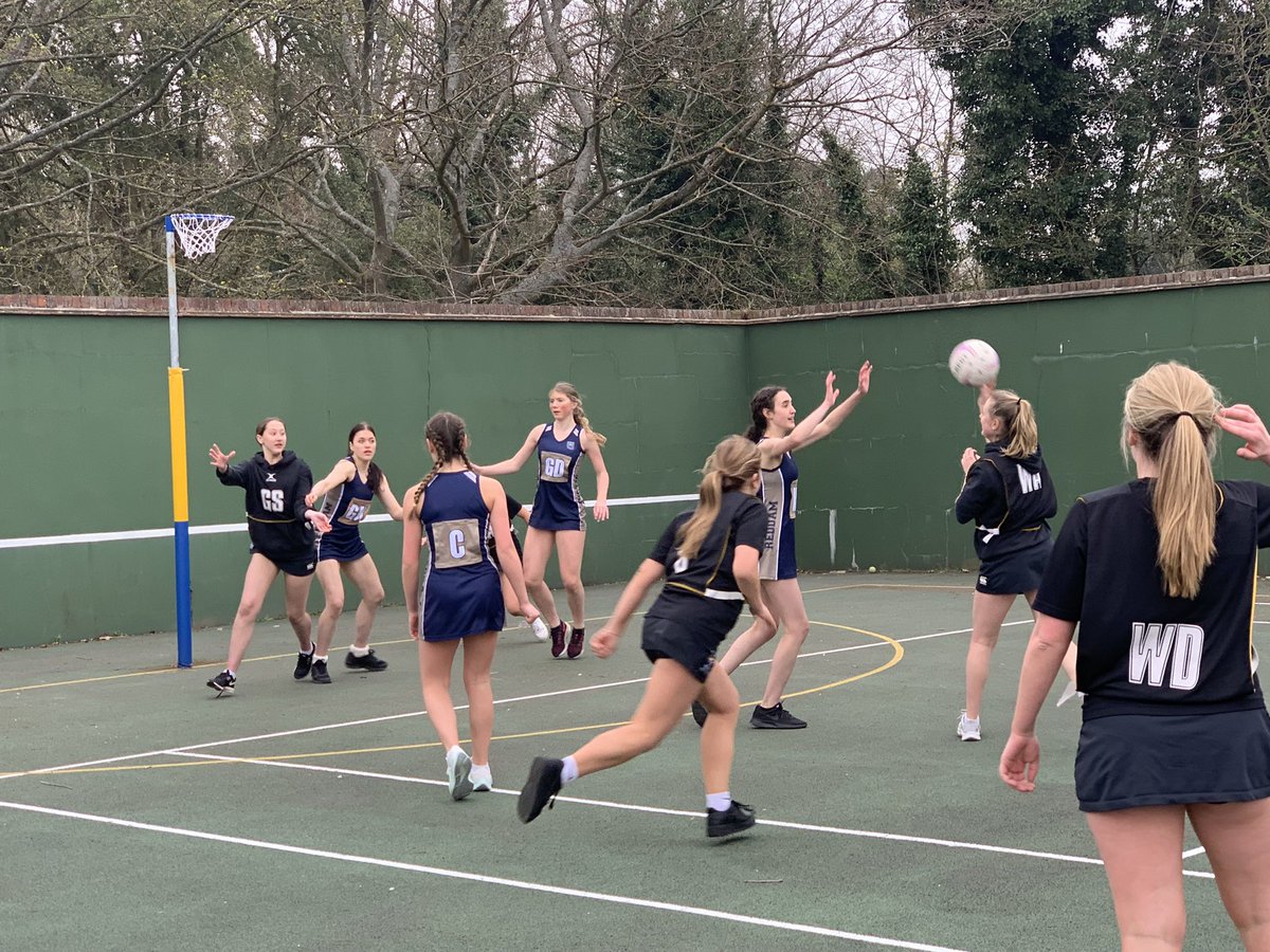 HolyportSport's tweet photo. Senior Netball at it’s best. Well done senior squad https://t.co/vD38Yc0nzR
