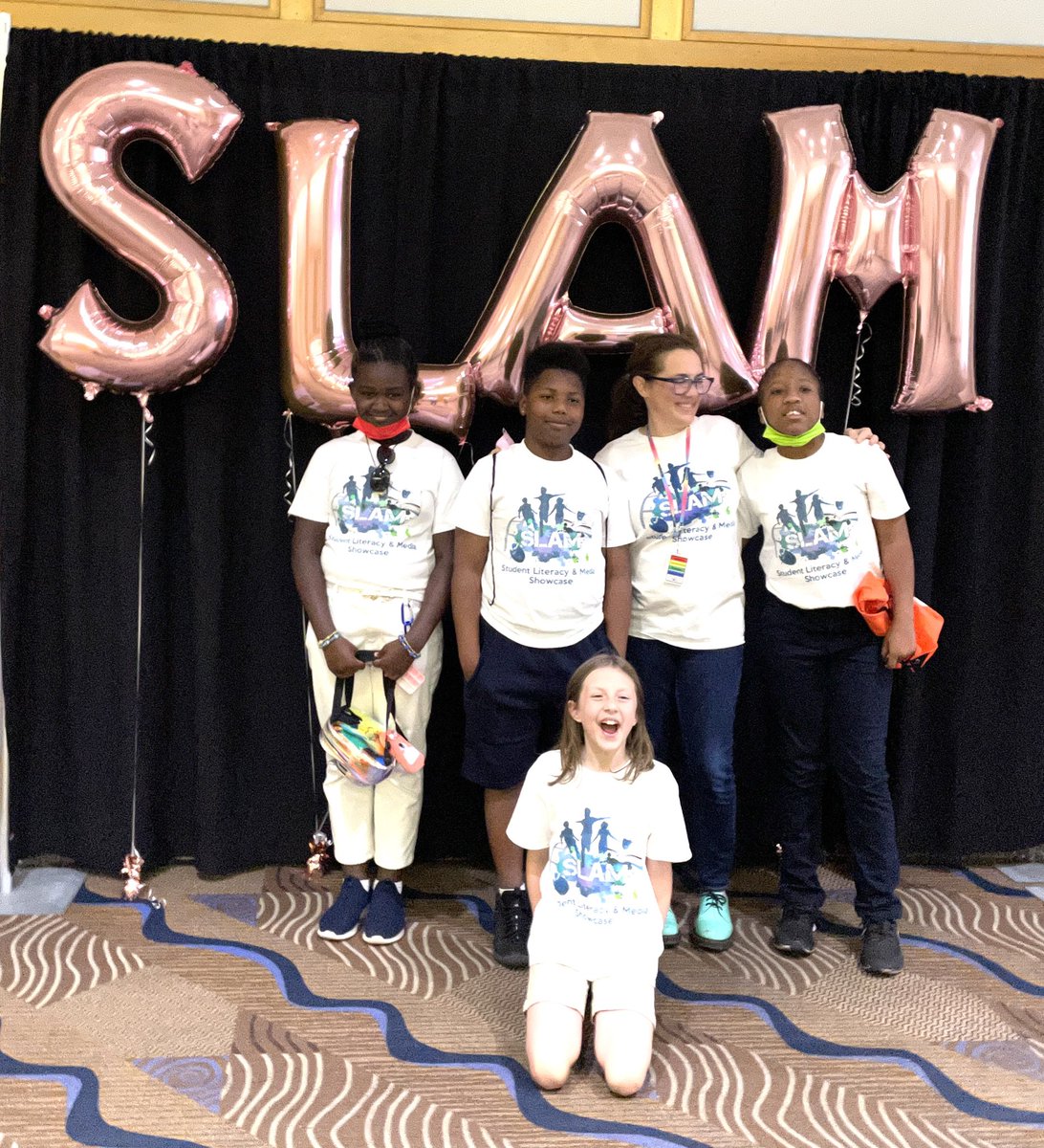 CenterDunbar's tweet photo. Dunbar had a great day at SLAM! #hubofschool #dunbardoctors #SLAM #SSYRA #SSYRAJR https://t.co/aXRCoBcnMk
