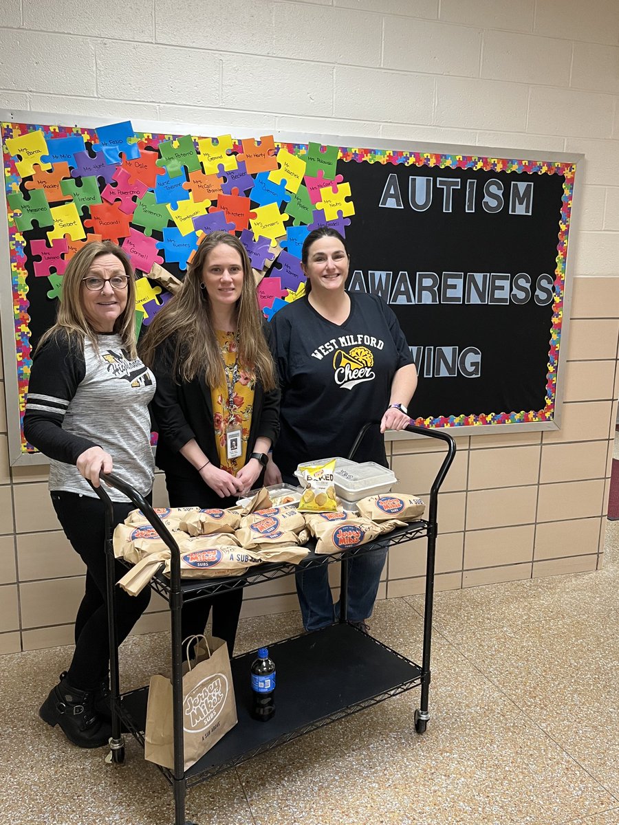 Colleen Leslie tweet media