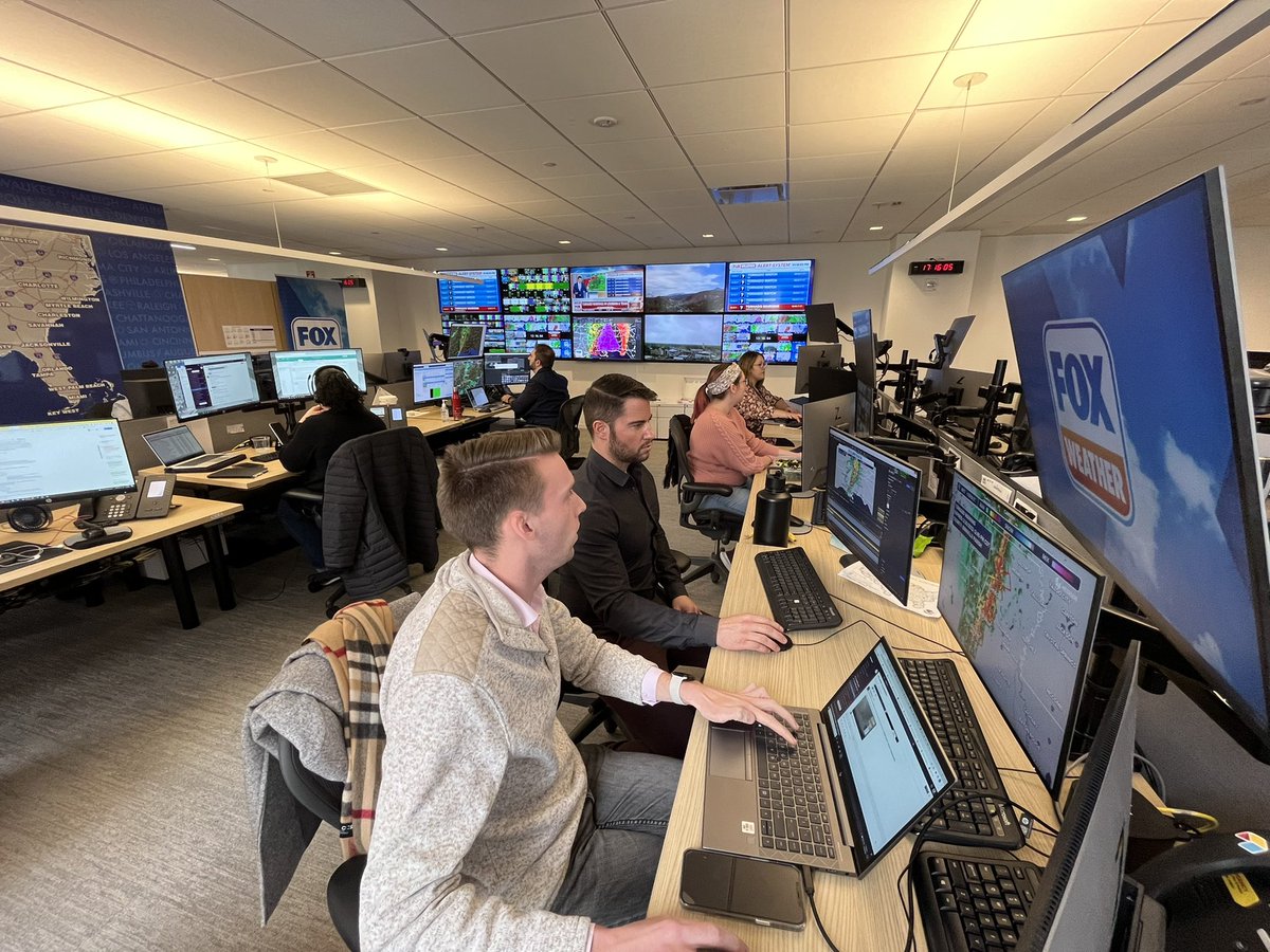 Incredibly busy day in the FOX Forecast Center 🌪 Tracking the severe weather outbreak on <a href="/foxweather/">FOX Weather</a> all day and night. Watch LIVE: foxweather.com