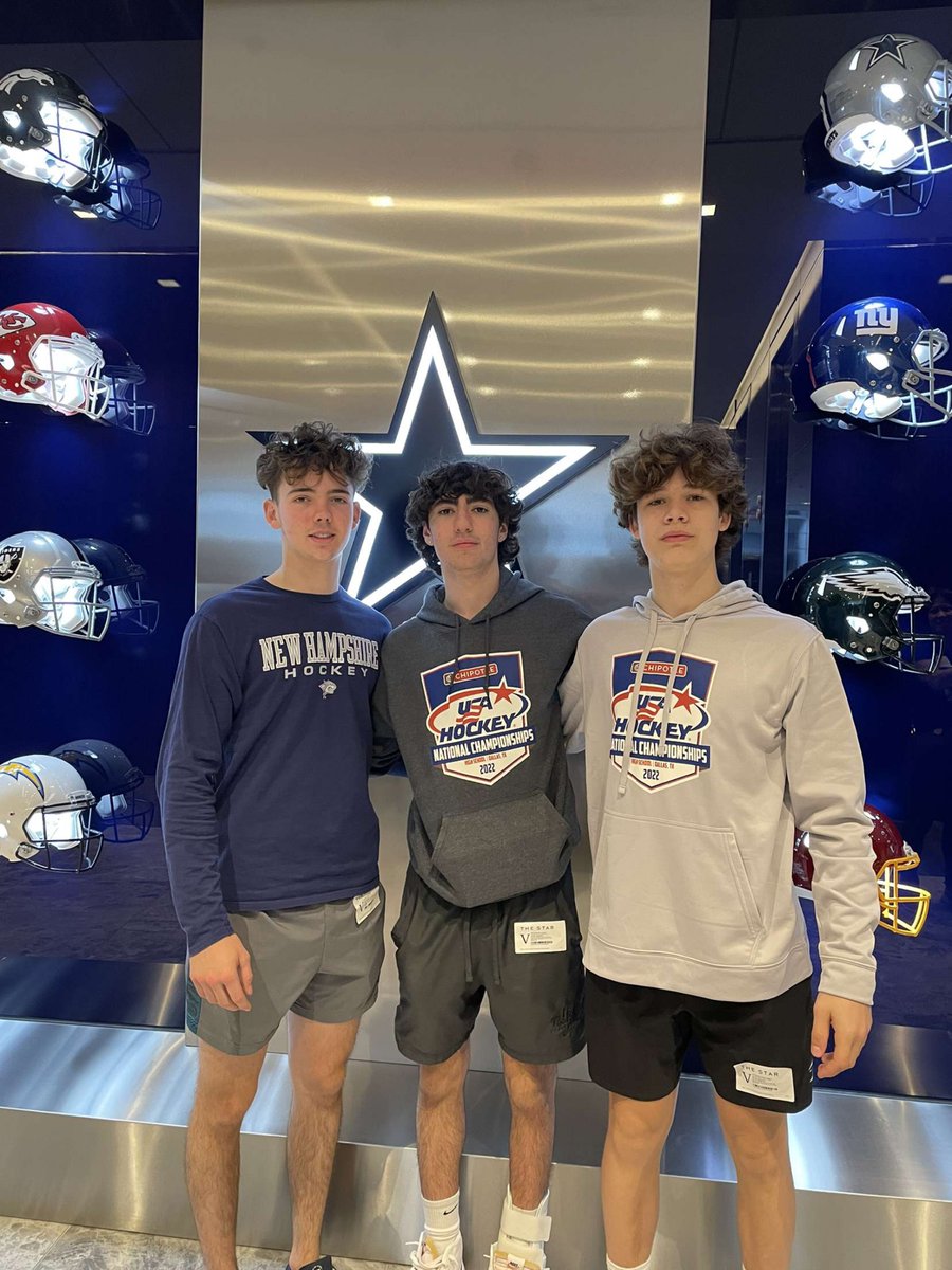 Tristanhockey34's tweet photo. While we were in Dallas for Nationals Hockey Championship, my friends and I visited the practice facility of the Dallas Cowboys. @ColeRosen93 @CasacciLucca @EsolBogi #NBPSEagles #NBPB https://t.co/rBeYtrpGUk