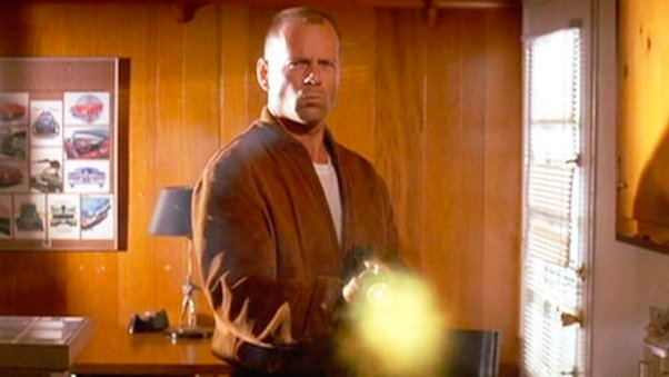 screentime's tweet photo. Bruce Willis is retiring from acting at age 67

He has been diagnosed with aphasia: the loss of ability to understand or express speech, caused by brain damage https://t.co/CDGduRQ5bA