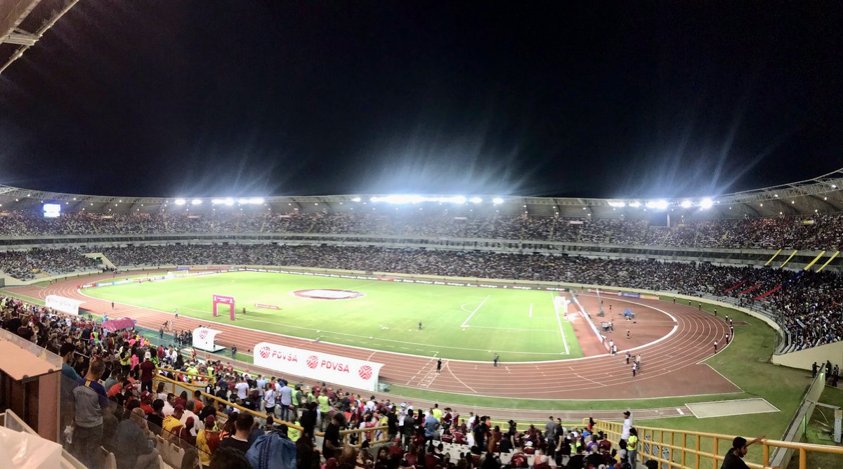 amarcanopsuv's tweet photo. Dimos lo mejor muchachos de la @SeleVinotinto Ahora es qué hay fútbol en Venezuela . Nosotros en Bolívar estamos listos para seguir recibiéndolos . Esta es su casa !!! @NicolasMaduro @FVF_Oficial @pinfantea @TareckPSUV @MervinMaldonad0 @delcyrodriguezv https://t.co/4JSPalGTGm