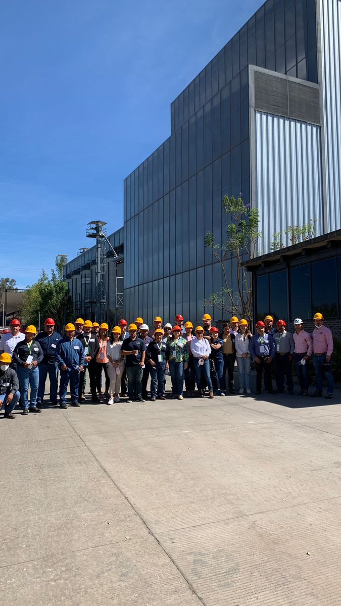 AMSACSemilleros's tweet photo. Segundo día del Taller #Tecnologías para el #tratamiento de #semillas. Visita a la planta de #Novasem https://t.co/zKZa6eUdH1