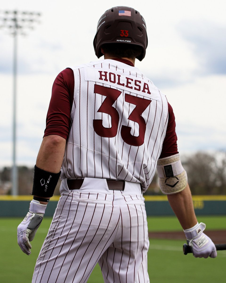 𝙎𝙚𝙩𝙗𝙖𝙘𝙠 𝙖𝙛𝙩𝙚𝙧 𝙨𝙚𝙩𝙗𝙖𝙘𝙠.

<a href="/NickHolesa/">Nick Holesa</a>'s return to baseball goes beyond your traditional adversity story, as featured in the latest edition of <a href="/CBNewspaper/">Collegiate Baseball</a>:

🗞️ bit.ly/3IMKu45

#Hokies 🦃⚾️