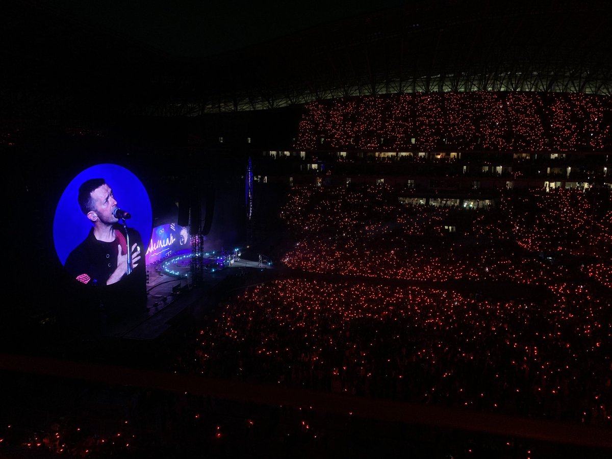 irlanMz's tweet photo. Uno de los mejores días de mi vida 🎆 #Coldplay #MusicOfTheSpheresWorldTour  #ColdplayMonterrey https://t.co/hdXfOObuIZ