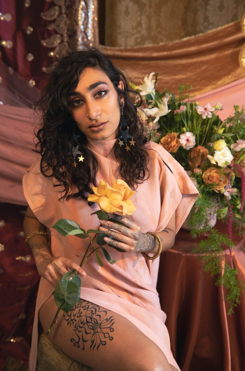 here are some photos from my shoot with <a href="/mercedeszapata_/">Mercedes</a> with flowers by <a href="/biablooms/">bia〰️blooms</a> , styling by <a href="/mafiasafia/">Safia Elhillo</a> &amp; photo assisting by <a href="/qurissy/">Qurissy</a> (who is also an incredible photographer). hire them all yall!