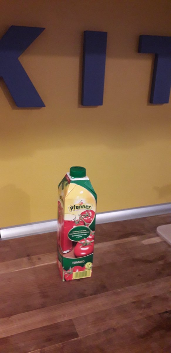 optimasi88's tweet photo. C'è poco da fare: puoi essere bravo fin che vuoi a preparare il Bloody Mary (e io mi considero un virtuoso) ma se il succo di pomodoro non è di altissima qualità e zero acido verrà di sicuro una cagata. Il Pfanner è sinora il migliore che ho trovato. https://t.co/S3AKQ3jXkl