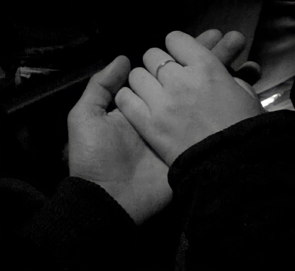 ©️arilah seseorang yg bangga memilikimu
Takut kehilanganmu
Berjuang utkmu
Menghargai, menghormati &amp; peduli padamu
Mencintaimu tanpa syarat💞