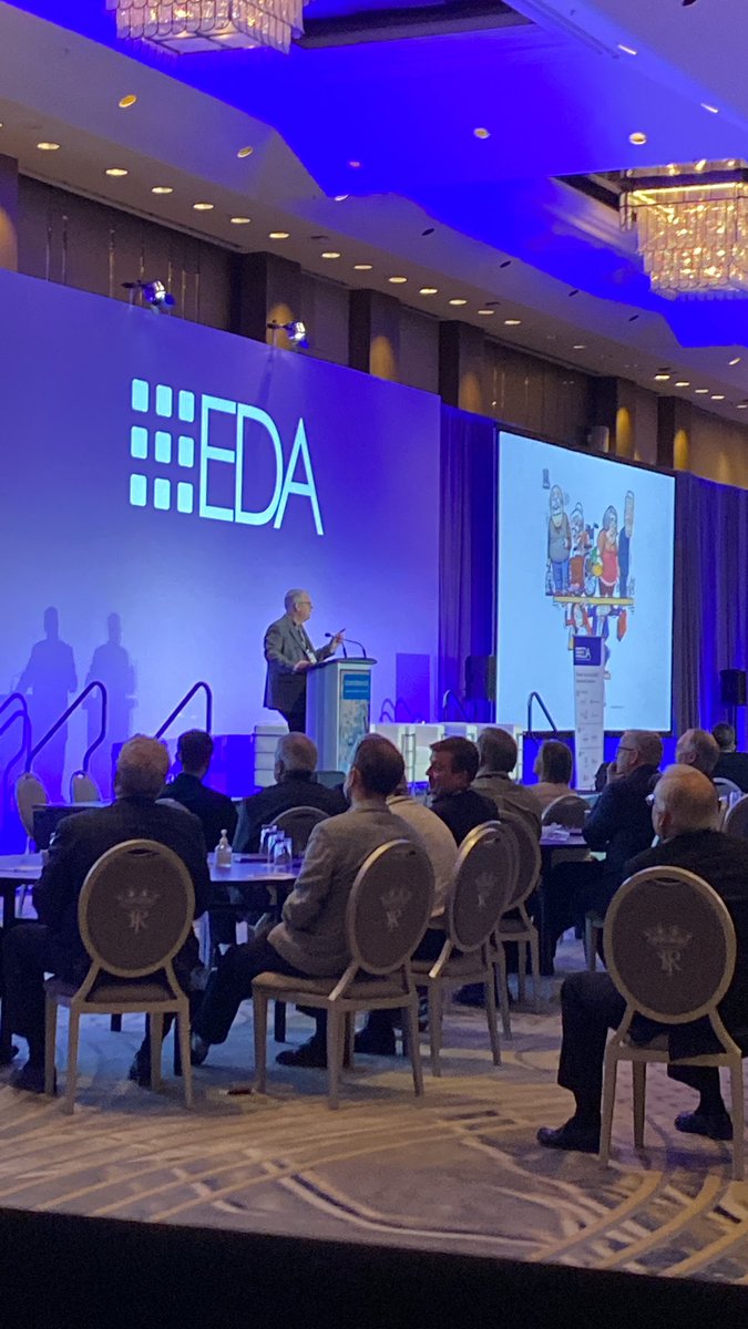 #suburbs decide Cdn elections based on whether they side w/ downtown or with rural/small town Cnda, <a href="/darrellbricker/">Darrell Bricker</a> tells <a href="/EDA_ONT/">Electricity Distributors Association (EDA)</a> #advancingabettertomorrow conference #canpoli