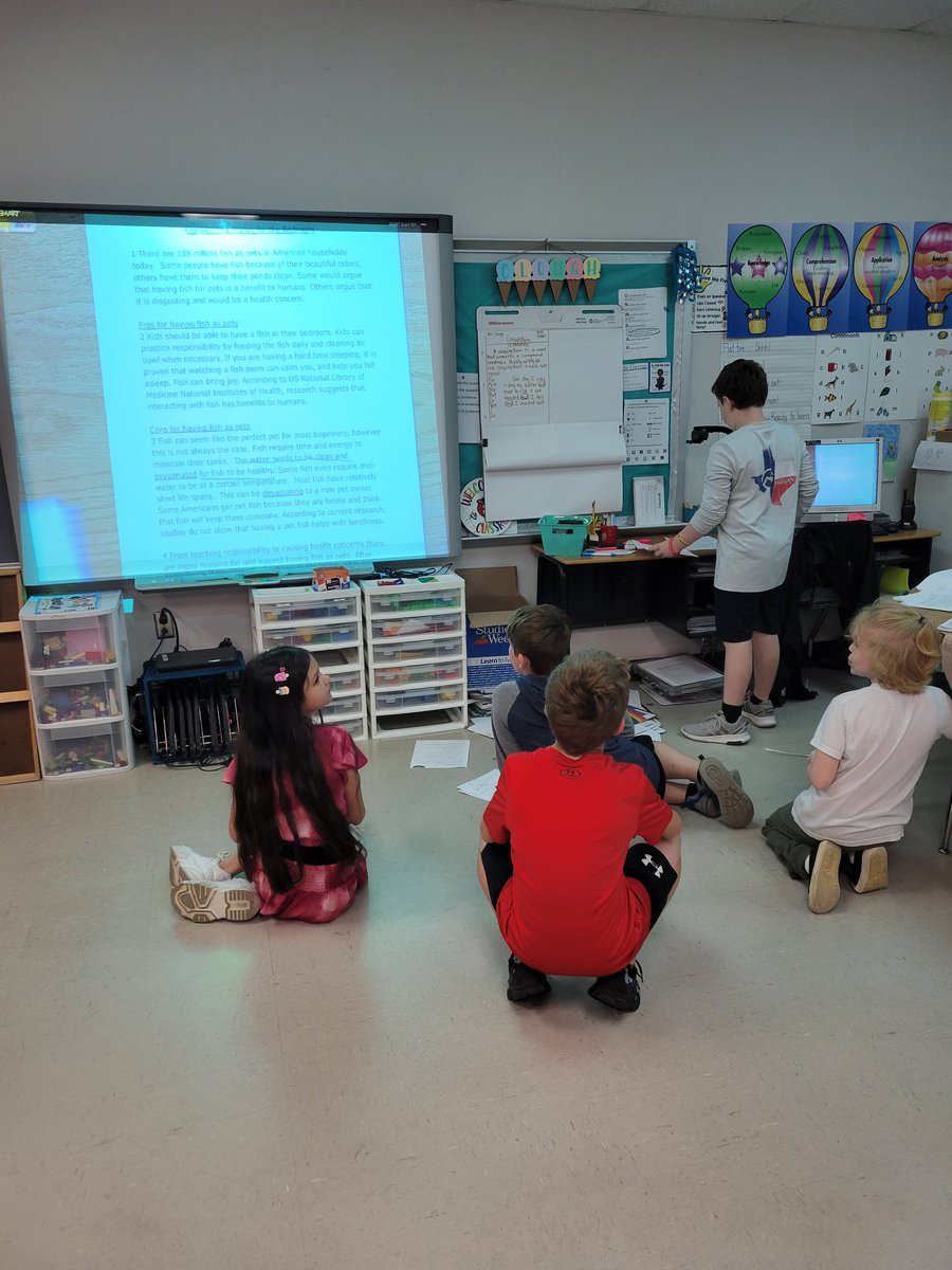 shaylarichter's tweet photo. Kids as the teacher!!! I loved being able to see the students teaching each other in @KCloughMISD 's classroom. EVERY kid was engaged and using academic vocabulary #nsemovingmountains https://t.co/sGrUpPa5wU