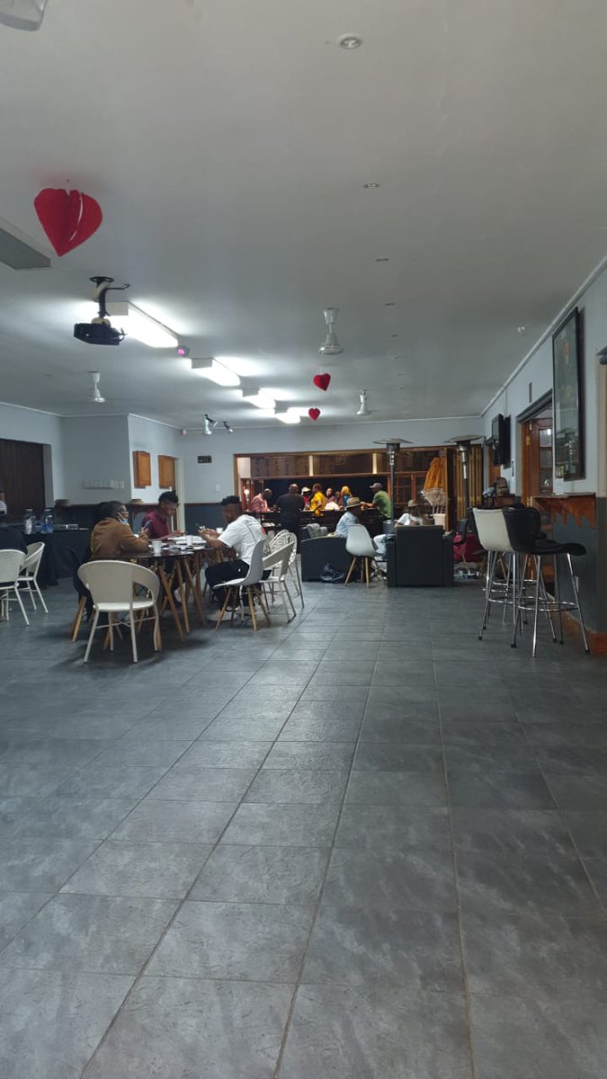 MahZet00's tweet image. #Libo #TeamLibo #Litbombs #BBMzansi @_libonjomba doing it for iDyani