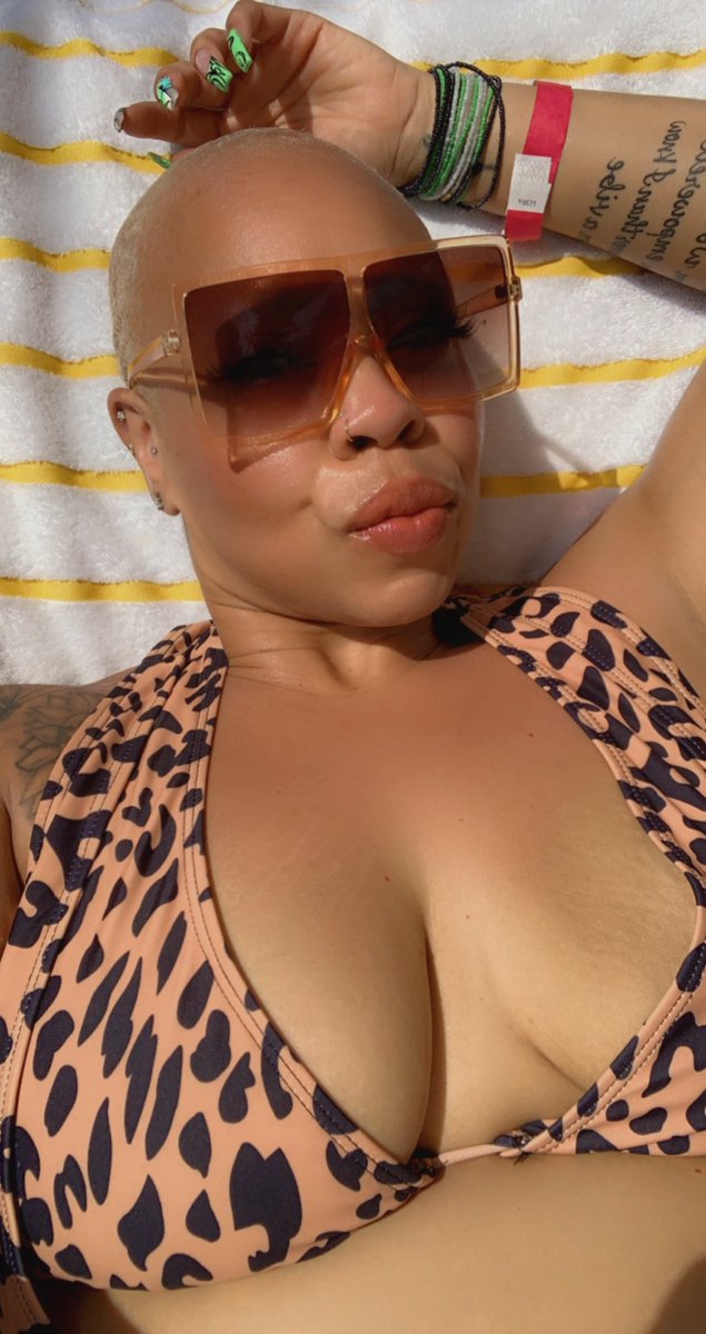 FacesByFancy's tweet photo. Beach me, please! https://t.co/AyPnw68aR3