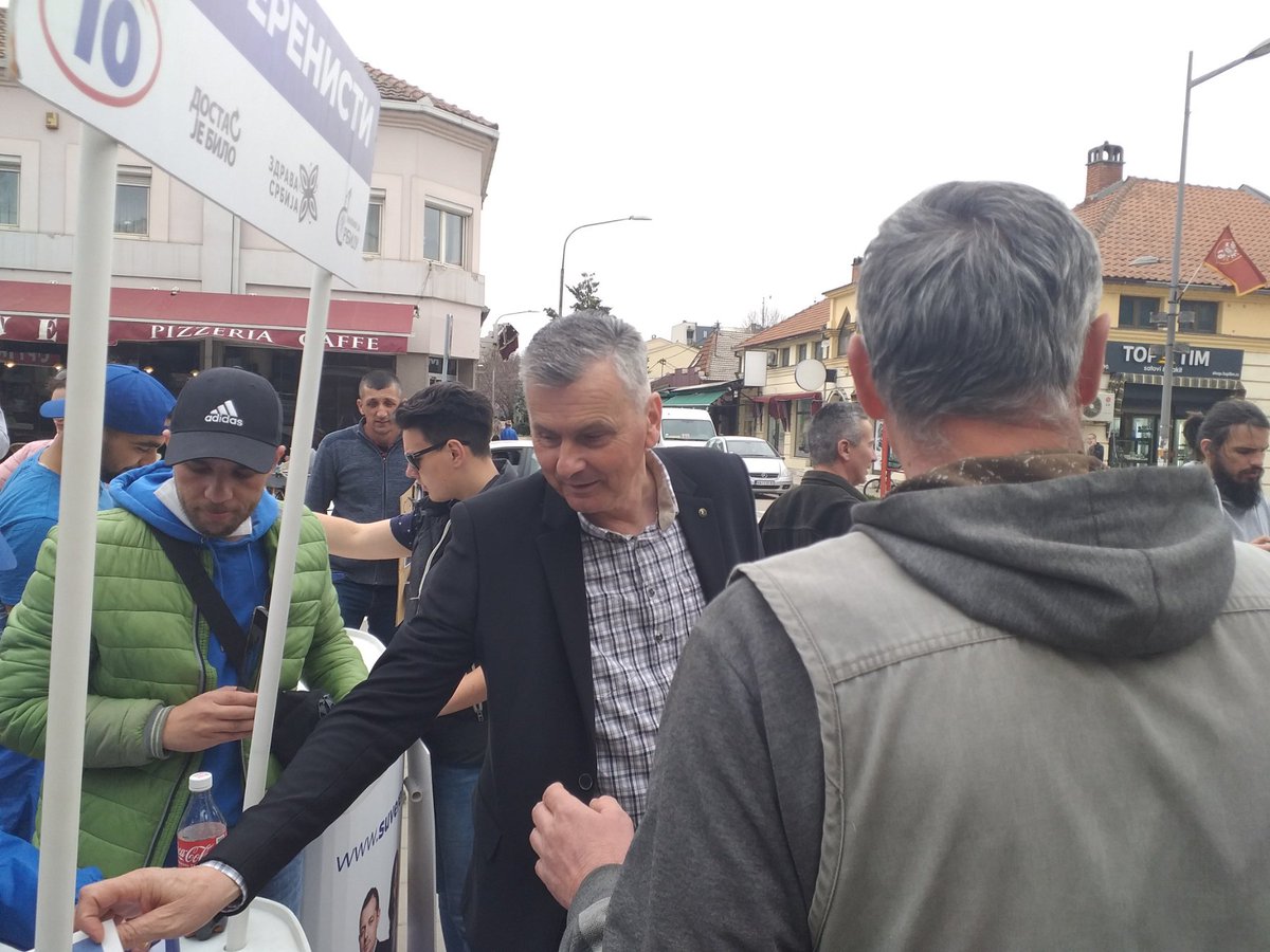 SrbijaZdrava's tweet photo. #Суверенисти у Ваљеву

Заокружи #ДЕСЕТ 

#Србија_није_на_продају https://t.co/sJJk8sJNH0