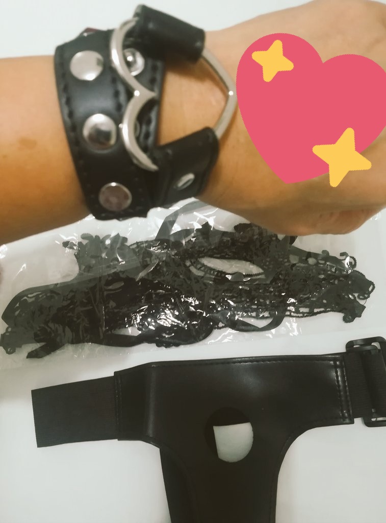 EstefaniaDomina's tweet photo. mirar🐕🐕🐕
lo llevo en mi mano de momento
hasta que lo usen vosotros🐕🐕🐕
asi que a estrenar!!! https://t.co/bEdLoDDEI7