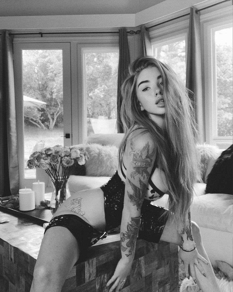 dianadeetsx's tweet photo. Come get me baby I’m on. Come play with me on my premium 🤪 https://t.co/05QPaq9xLi
