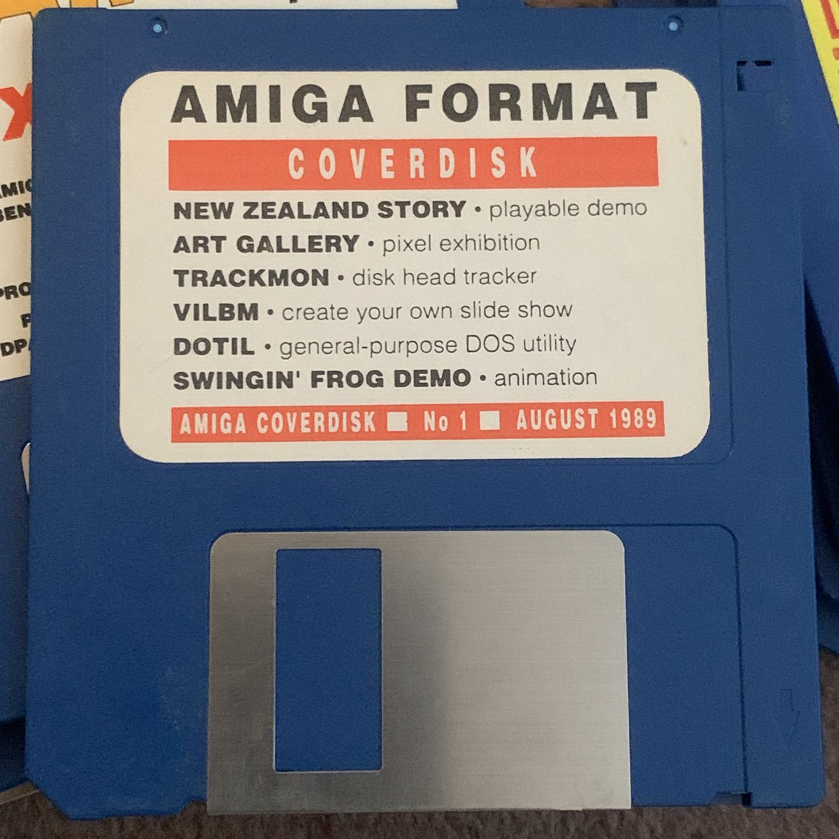 GeezerD205's tweet photo. The first #AmigaFormat cover disk 👍
1989
#Amiga #Coverdisk https://t.co/AMw0uS5WBx