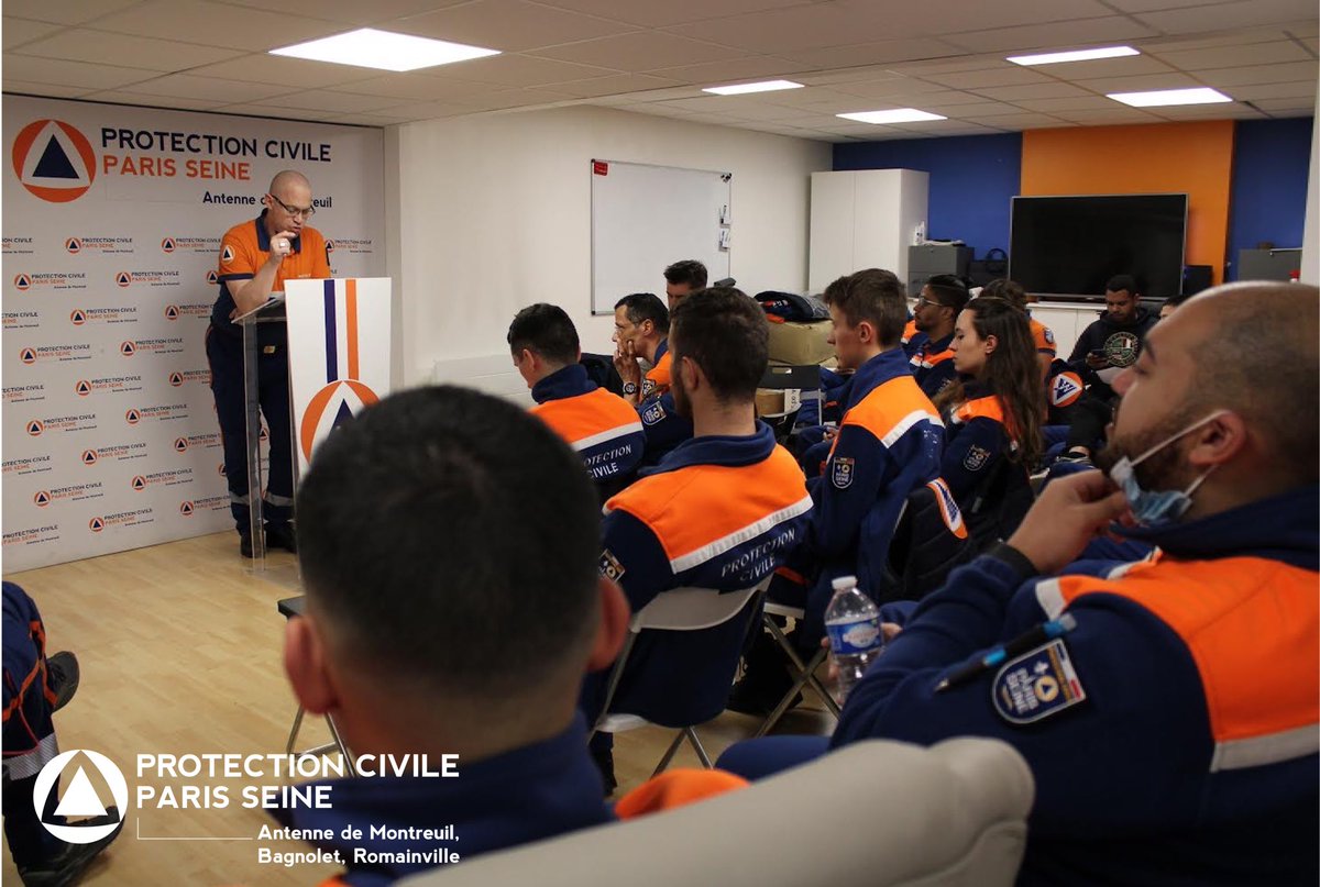 PCPSMontreuil's tweet image. Vendredi dernier, s'est tenue notre assemblée générale animée par Jérôme Perrin, président délégué, en présence de @AminMbarki, conseiller municipal missionné aux recettes municipales et au financement européen et @Loline_B, adjointe à la sécurité et à la tranquillité publique.