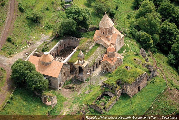 ArmineRa's tweet photo. Dadivank (Armenian: Դադիվանք), or Khutavank is an Armenian Apostolic monastery in the the Martakert Province of  Republic of #Artsakh. It was completede in 9th-13th centuries and is one of the main monastic complexes of medieval #Armenia. Need protect from azerbayjan agression. https://t.co/IaHSahCrnB
