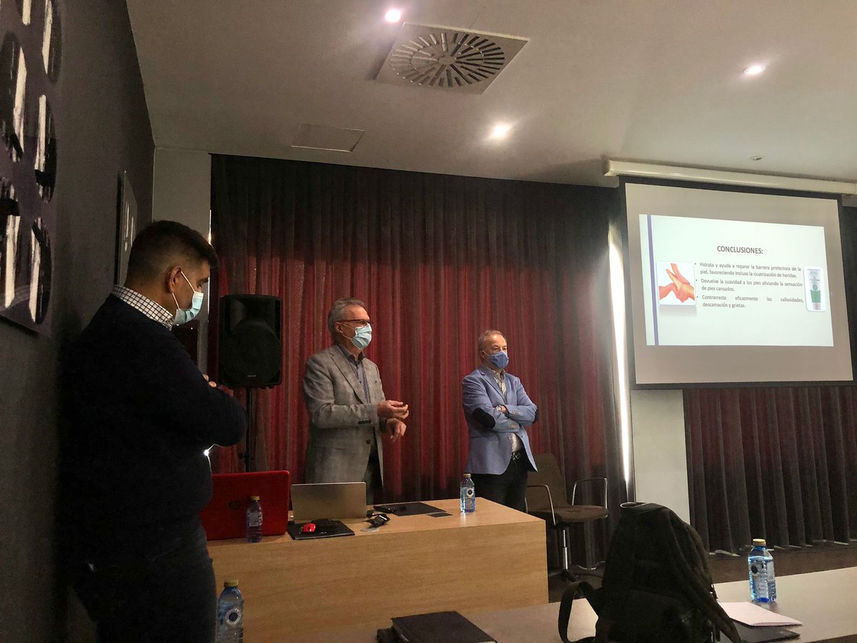 📸 Os compartimos algunas fotos de este fin de semana:
😎 El viernes, después de la Asamblea General, inauguramos la Sede Colegial.
🤓 El sábado, disfrutamos del curso de Farmacología y renovamos conocimientos.
Fin de semana bien aprovechado 👌
#COPOAS #Podología