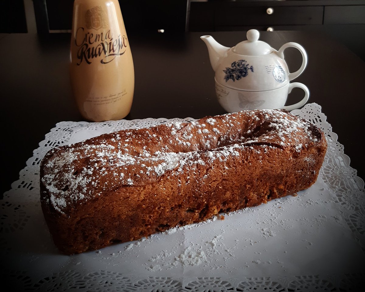 MVeterinarian's tweet photo. Plumcake de pasas y nueces. #British
#Yomeloguiso
#Yomelocomo https://t.co/i9fWZrQjVN