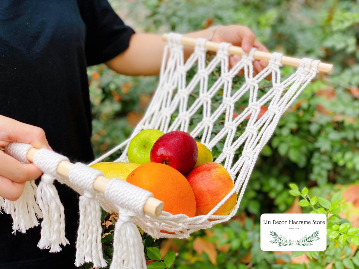 LinDecorMacrame's tweet image. Fruit hammocks lovely 😆🍓🍇🍑
#macramehammock #macramefruitbasket #hangingfruitbasket #kitchendecor #kitchenanddining #vegetablegarden #vegetablehammock #kitchencounterdecor #hangingfruitbasket #kitchendecorideas #bohohomedecor #farmhousedecor #farmhousekitchen #kitchenstorage